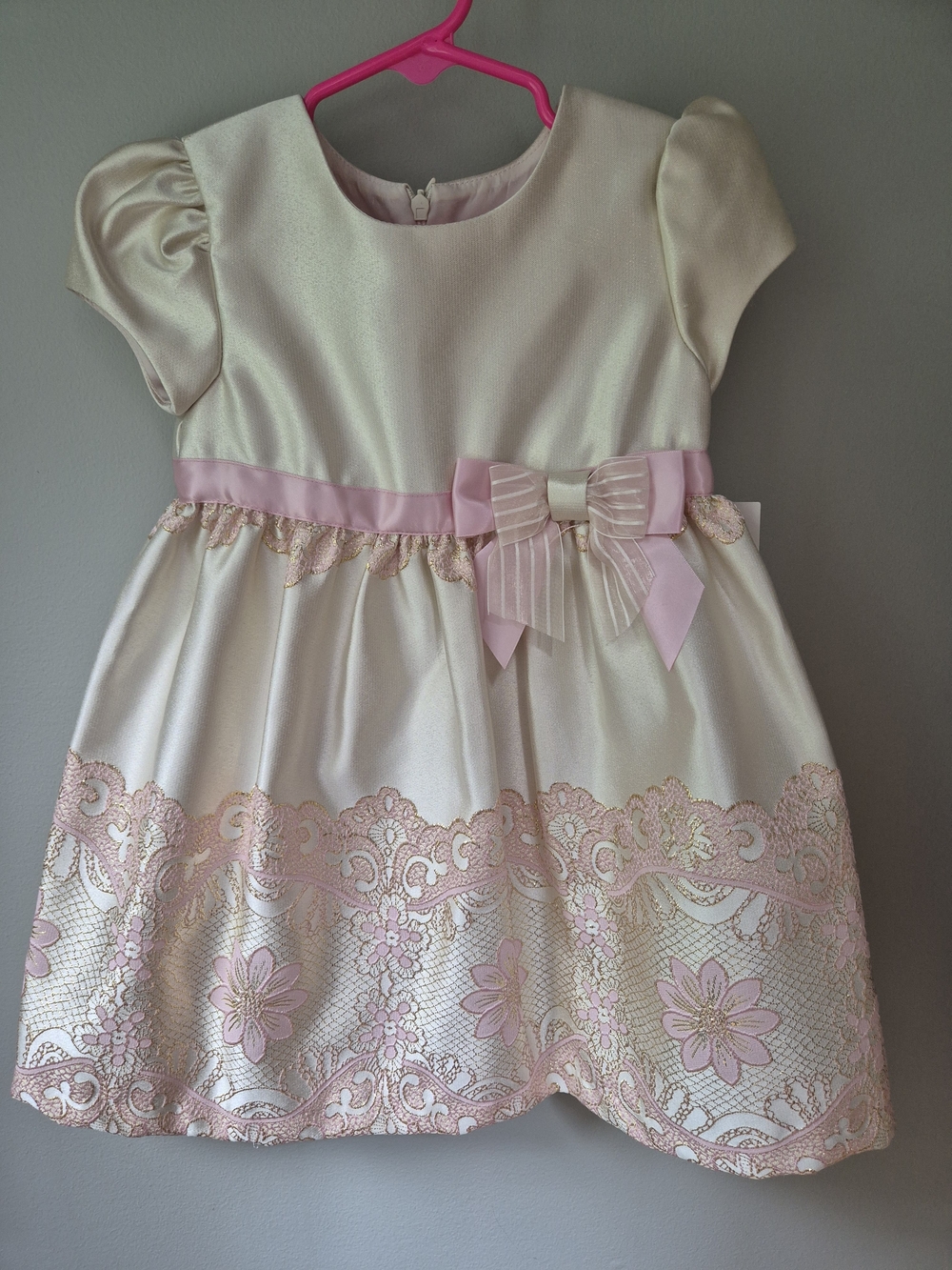 NWT Ivory and Pink Bow Lace Party Dress 3T